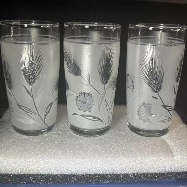 Vintage Libbey Set Of 3 Frosted Wheat/Flower Pattern. Juice Glasses. 4” Tall