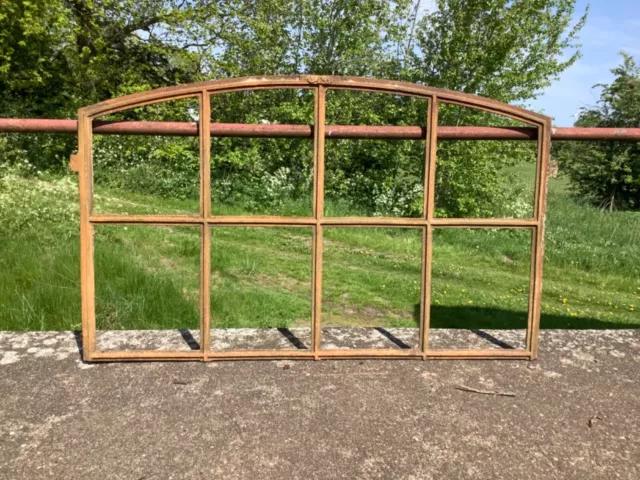 Antikes Stallfenster aus Gusseisen, Rundbogen, Gussfenster, 71cm x 1,15m