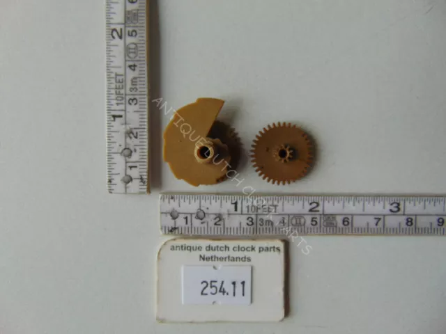 Original Plastic Hour Pipe And Hour Wheel Hermle/Fhs/Ucw Clockworks 261-***