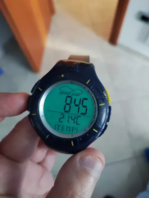 Orologio oregon scientific da polso hotsell
