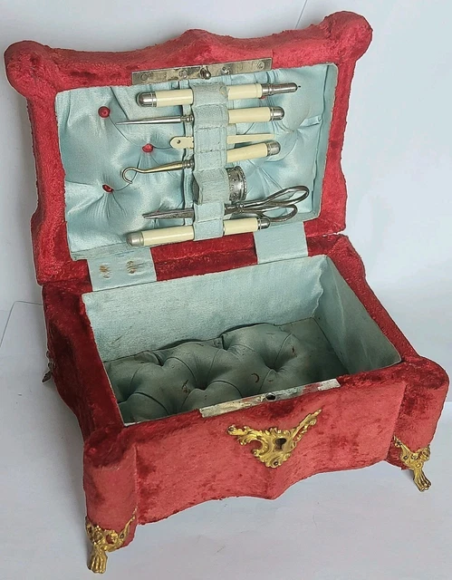 Annonces necessaire de couture ancien d'occasion