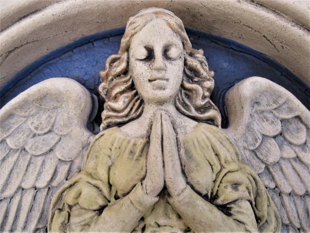 Angel  Arch    Garden   Arts & Crafts  Gothic Ellison Tile 2