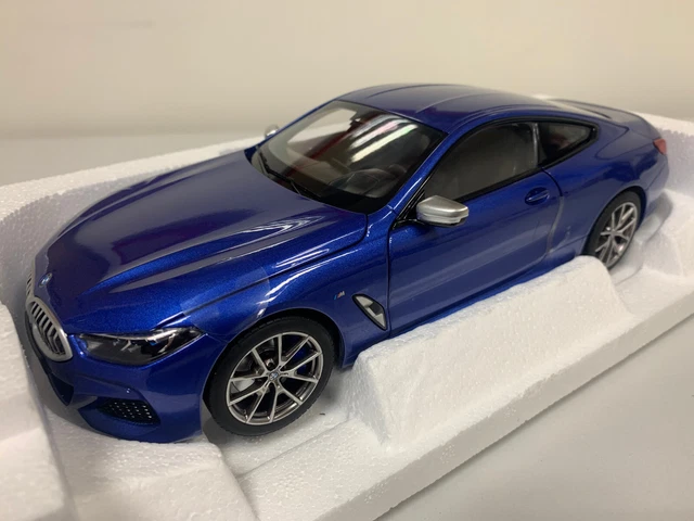 BMW M850i 2018 Bleu – Norev 1/18 (neuf)