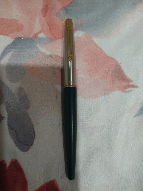 Parker 45 Stainless Steel Dark Green 10k Gold Medium Nib Fountain pen,(USED).