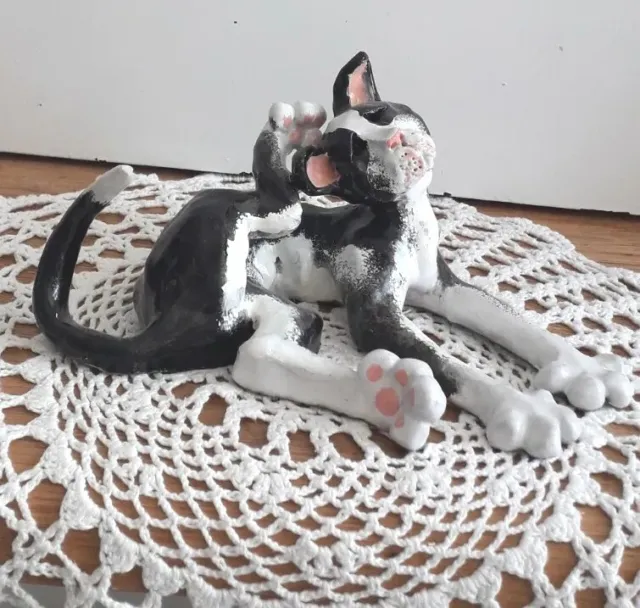 Schöne Studio-Keramik handgefertigte Katzenfigur. Selten.