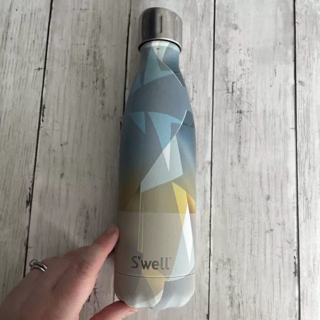 Preowned Swell Bottle Multicolored With Sport Cap