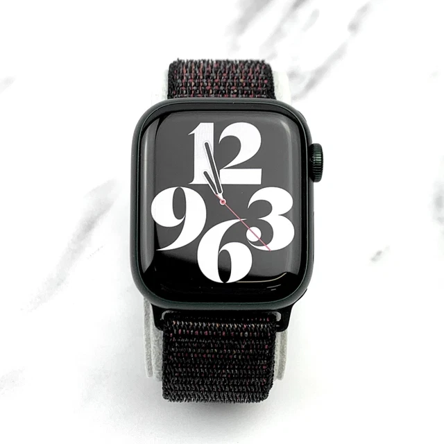 Apple Watch Series 7 41mm Green Aluminium with Black Nylon Loop GPS