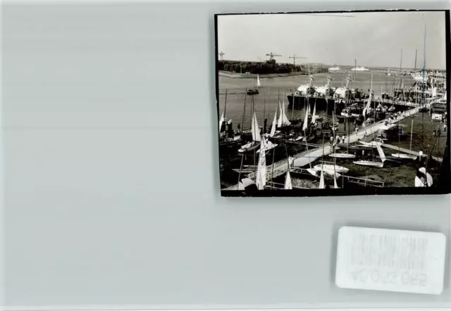 40063665 - 2401 Travemuende Jachthafen Segelboote Hafen