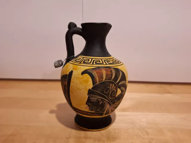 Kleine griechische Vase nach antikem Vorbild aus Keramik - hand made