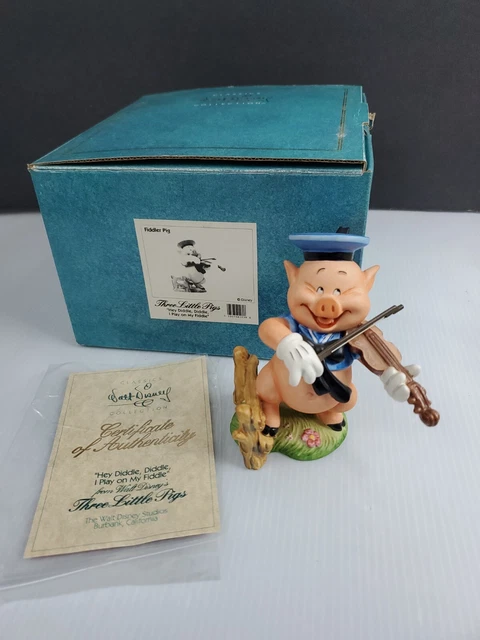 Walt Disney Classics Collection WDCC Three Little Pigs Fiddler Pig Hey Diddle