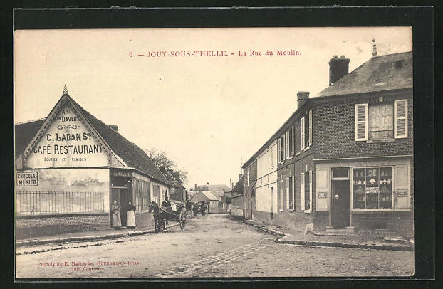 CPA Jouy-sous-Thelle, La Rue du Moulin, vue de la rue 1907
