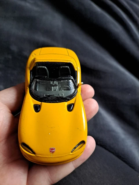 Burago Dodge Viper RT/10 Sammlerstück Modellauto gelb Maßstab 1:43