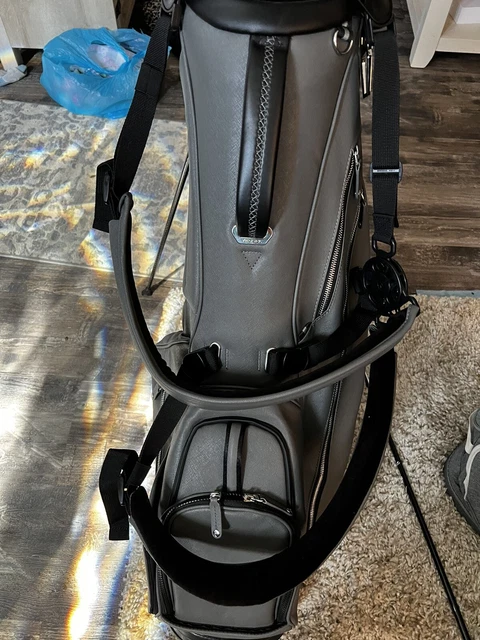 TaylorMade Vessel Lite Lux Golf Bag - Gray (N7881501) TaylorMade Vessel Lite Lux Golf Bag - Gray (N7881501)