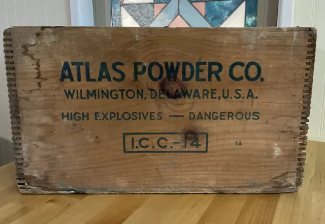 VTG ATLAS POWDER CO Wilmington DE High Explosives I.C.C.14 Wooden Dynamite Crate