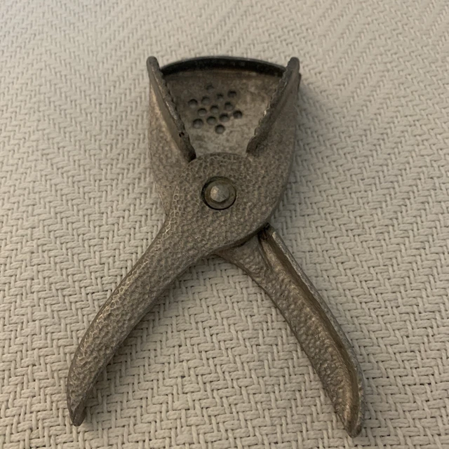Vintage 1920s Hand Held Lemon Lime Citrus Aluminum Squeezer Juicer
