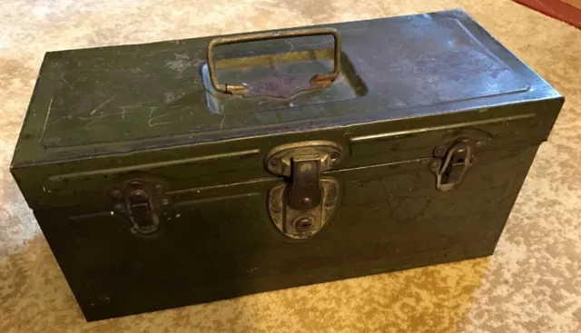 VTG MID-CENTURY CLIMAX Military Green Metal Fishing Tackle Tool Box Pop-Up  Tray $47.43 - PicClick