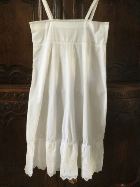 ancienne chemise jour/nuit bretelles lin et coton jupon grande broderie anglaise