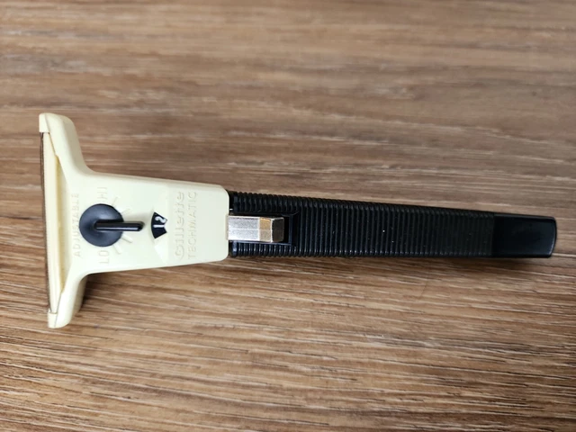 Vintage Razor Gillette Techmatic Adjustable
