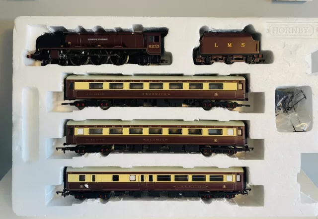 Paquete de tren Hornby OO Gauge R1065 Northern Belle Loco & Coaches Hornby OO