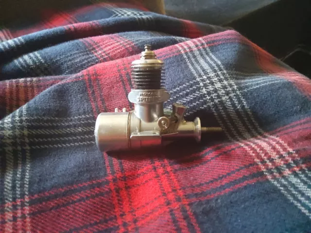 # Ex Vintage 1951 Anderson Royal Spitfire 065 Nitro Model Airplane Engine # Ex Vintage 1951 Anderson Royal Spitfire 065 Nitro Model Airplane Engine