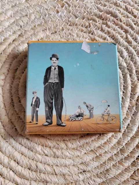 Film Super 8 Laurel & Hardy Film Office Muet Charlie Chaplin Dans Le Labyrinthe