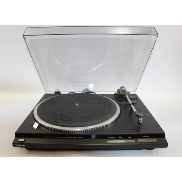 VINTAGE TECHNICS SLQD33 Direct Drive Automatic Turntable System See