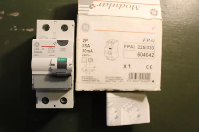 disjoncteur différentiel général electric GE  FP Ai 225/030 2P 25A 30ma NEUF