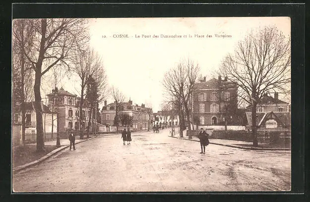 CPA Cosne, Le Pont des Dimanches and Place des Victoires 1929