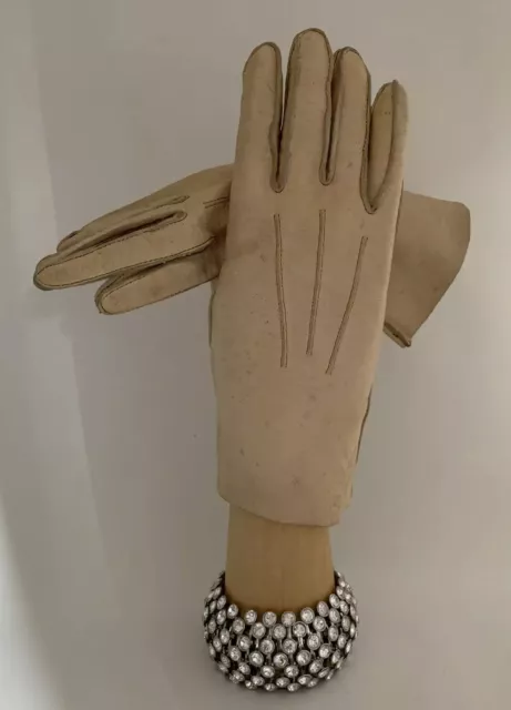 Vintage 1950s Kid Skin Dark Cream Leather Flared 9 Inch Gloves Size 6.5