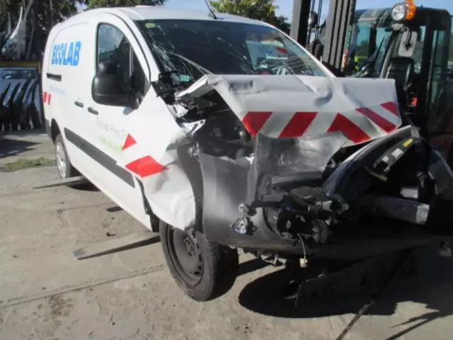 Essieu arriere PEUGEOT PARTNER II FOURGON 2008 PHASE 3  Diesel /R:18444607