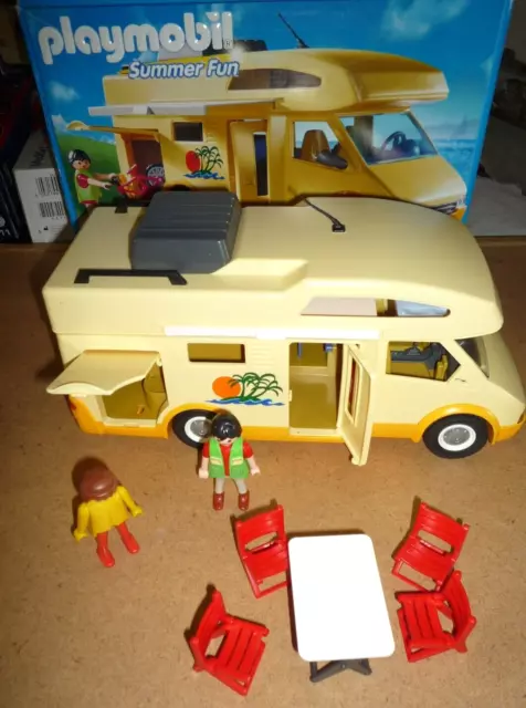 Playmobil 70088 Famille et Camping-Car - Family Fun - Tout équipé -  Vacances en Famille - Toit et paroi latérale Amovibles - avec Trois  Personnages 