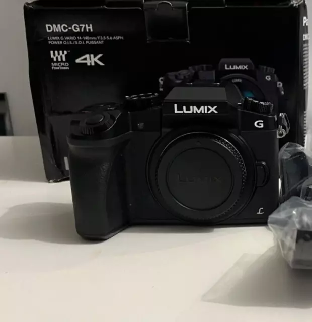 LUMIX G7 - Appareil Photo Numérique Hybride 4K - 16 Mpix + 4 batteries