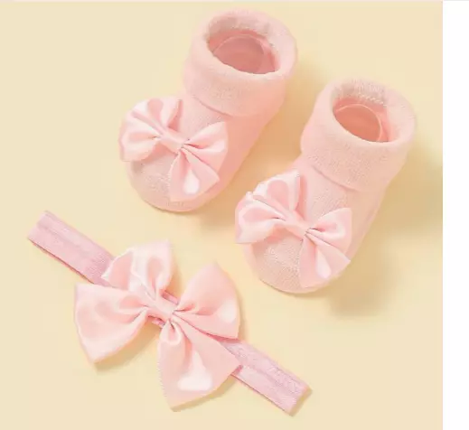 Baby Girls Bow Headband Bow and Socks Gift Set