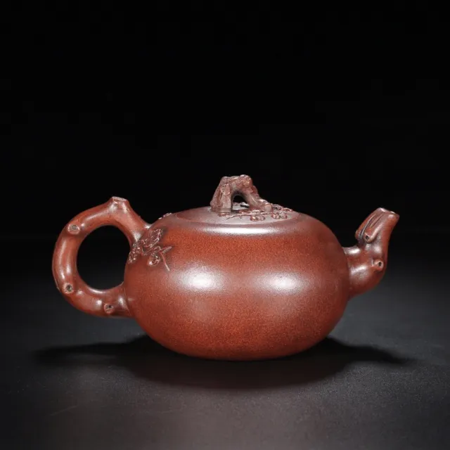 Chinese Yixing Zisha Clay Handmade Exquisite Teapot （梅香 底款：顾景舟） 2