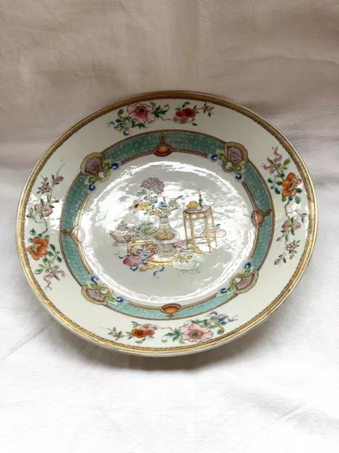 Plat creux porcelaine de Chine, Dynastie Qing, début époque Yongzeng 1723-1735