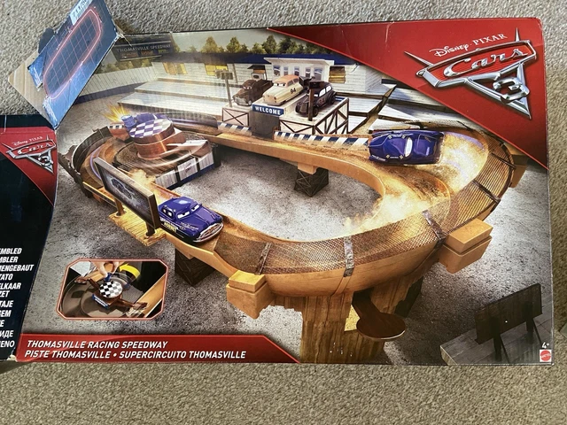 Card Disney Racing DISNEY PIXAR CARS 3 Thomasville Racing Speedway Playset £52.72 ...