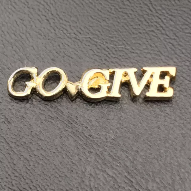 Go Give Pin Gold Tone Mary Kay