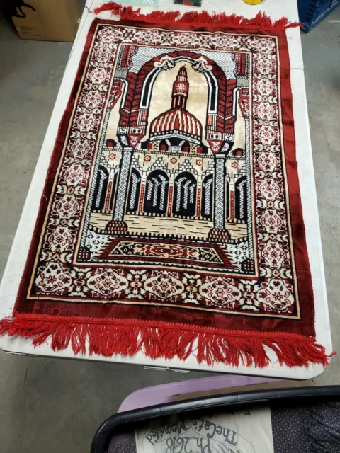 https://www.picclickimg.com/iCUAAOSwM6Vj2vgn/Turkish-Rug-Islam-Prayer-Fringe-Carpet-26.webp