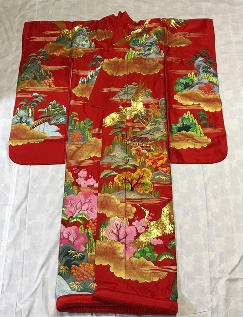 Japanese Kimono Uchikake Luxurious Wedding Embroidery Red Crane Flower K579