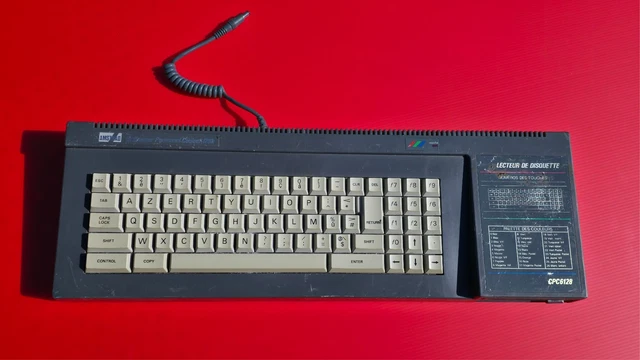 Ordinateur Amstrad CPC 464 avec cassette jeu et manuel - Jeux vidéo