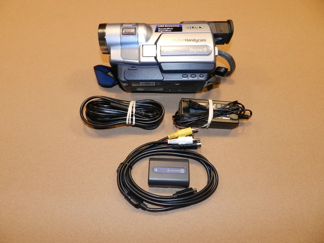 Sony Handycam DCR-TRV250 Digital-8 Camcorder