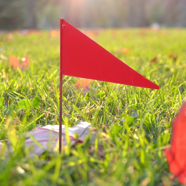 8 PCS DOG Training Flags Red Pennants Stick Marking for Lawn Golf £20.