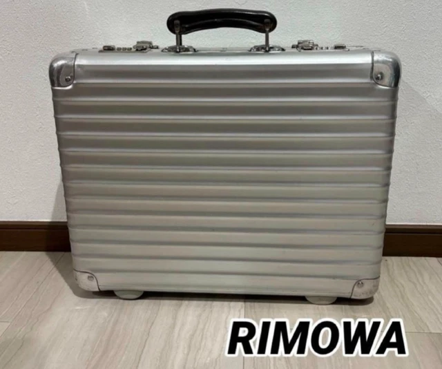 RIMOWA CLASSIC FLIGHT Aluminum Carry case Silver PIN 014 on