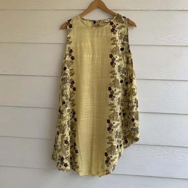 Kinu Yellow Floral Round Neck Tunic Top M Sleeveless Blouse Asymmetrical Hem