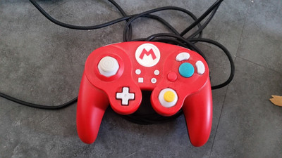 Officiel Nintendo Switch Wired Fight Pad Pro Mario Rouge Édition gamecube