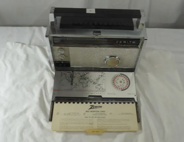 Vintage Zenith Royal 3000-1 Trans Oceanic Radio FM AM Multiband Transistor (B)