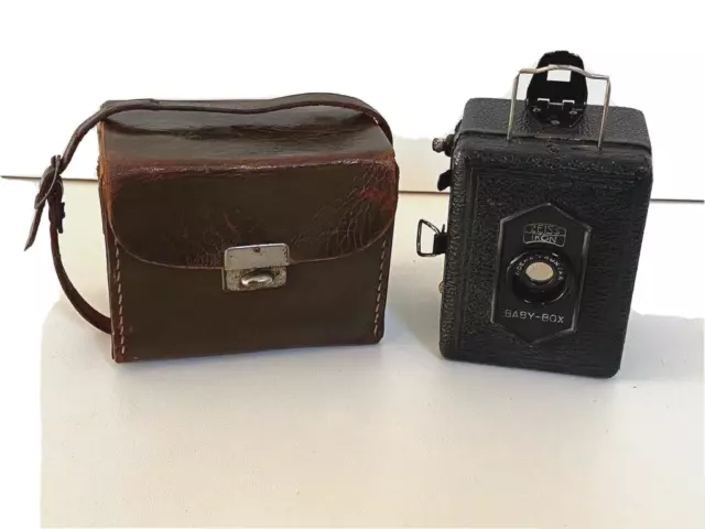 Zeiss Ikon Baby Box Camera 54/18 from 1930s with Goerz Frontar Lens