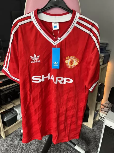 Vintage Manchester United 1984-1986 Away football Adidas retro