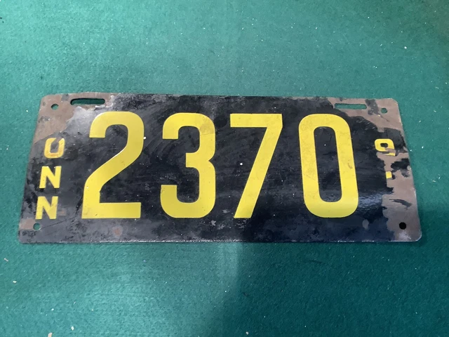 ANTIQUE 1915 CONNECTICUT Porcelain License Plate Car Garage Mancave $29