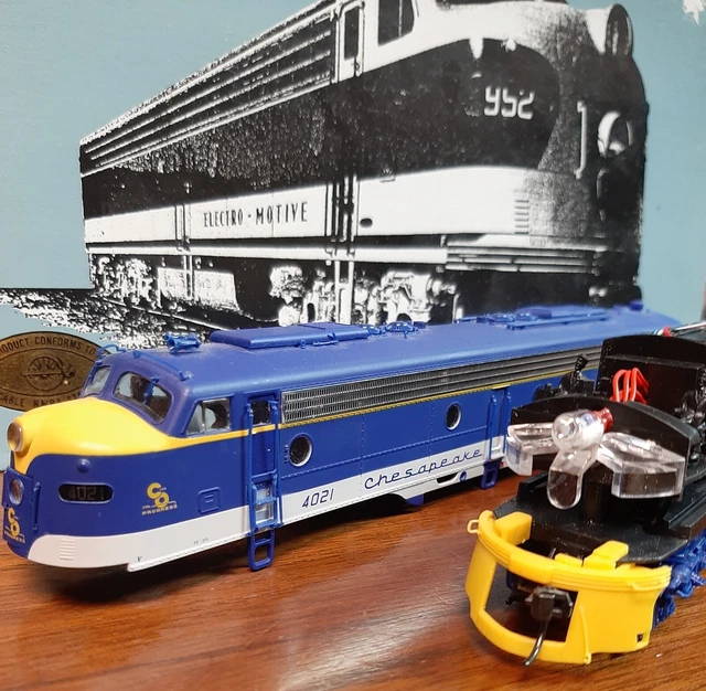 HO Life-Like PROTO E8A CHESAPEAKE & OHIO C&O #4021 DC w/Box